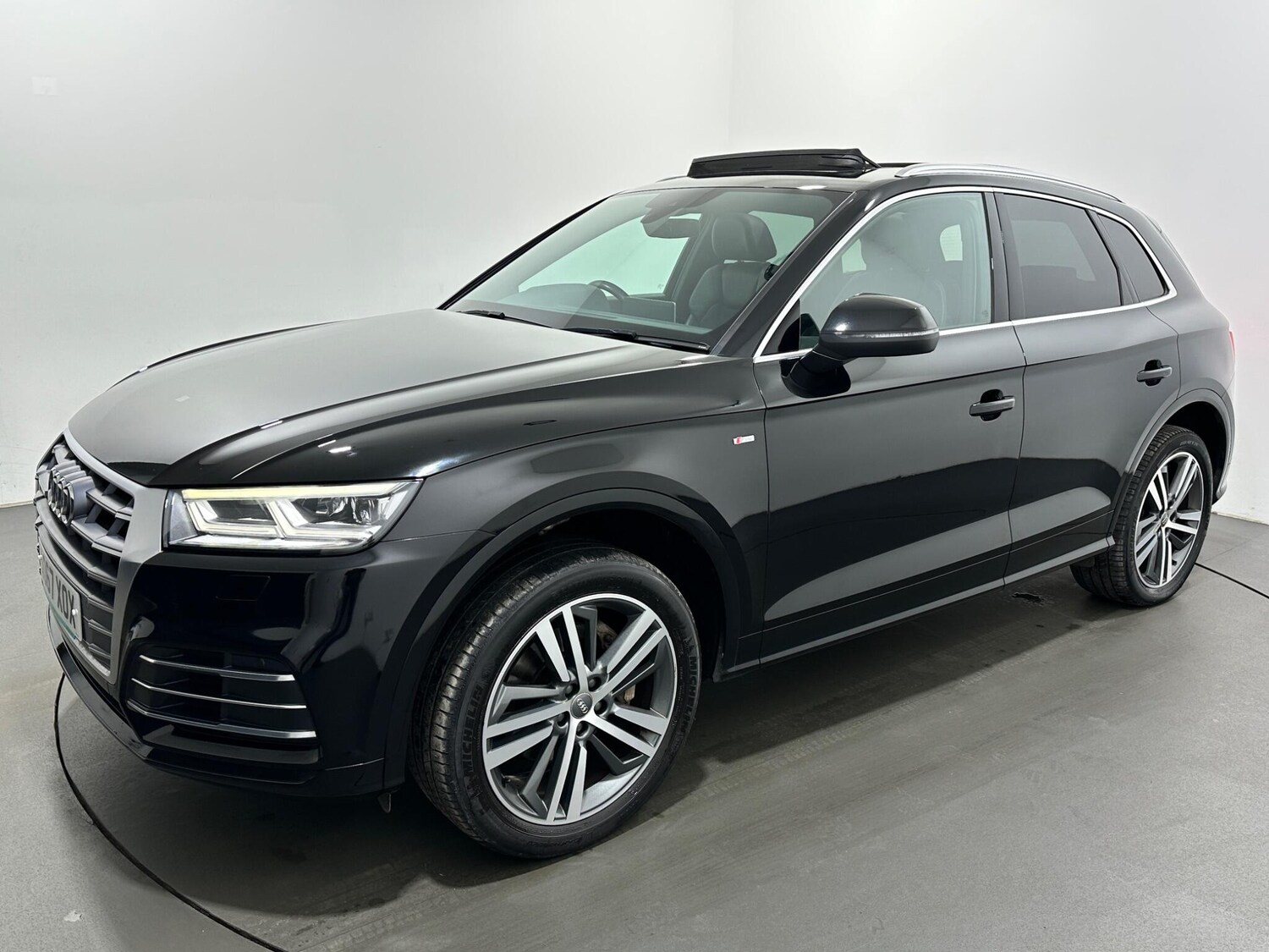 Used Audi Q5 2017 for sale - 77825103: Photo 57