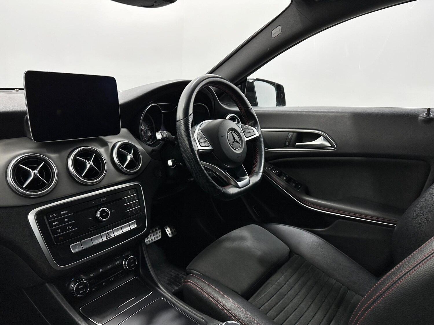 Used Mercedes-Benz CLA for sale - 77722763: Photo 30