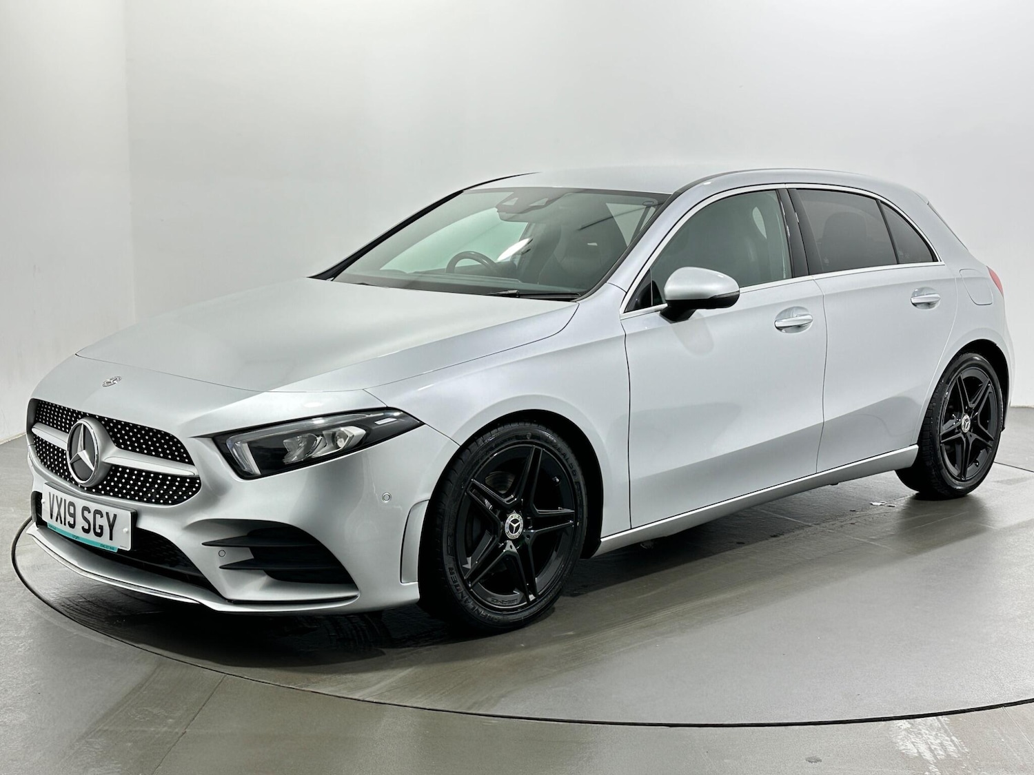 Used Mercedes-Benz A-Class 2019 for sale - 77908475: Photo 4