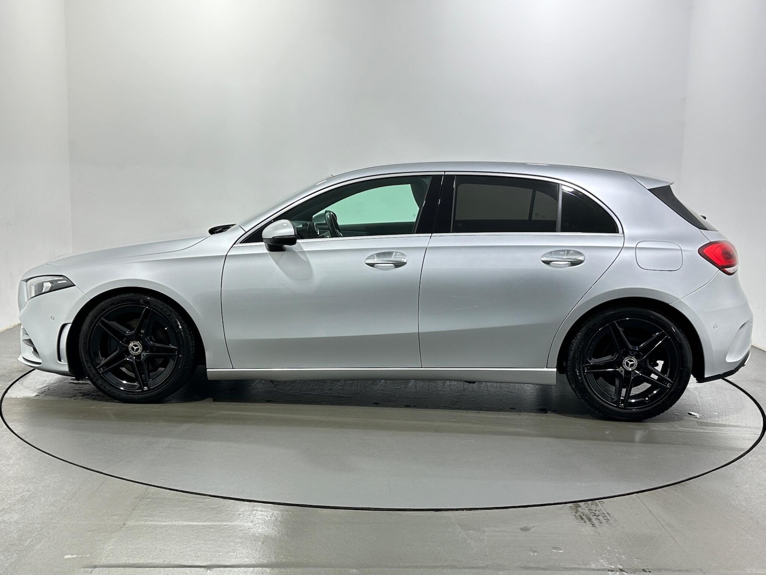 Used Mercedes-Benz A-Class 2019 for sale - 77908475: Photo 5