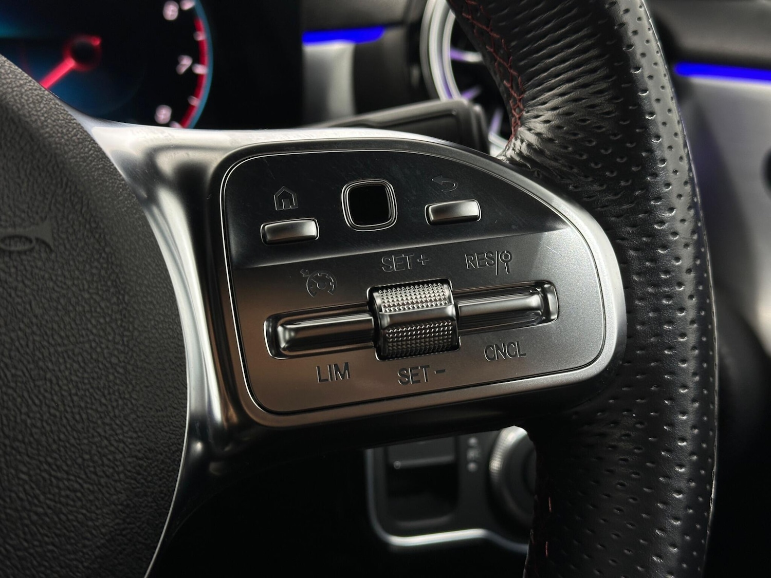 Used Mercedes-Benz A-Class 2020 for sale - 76965309: Photo 14