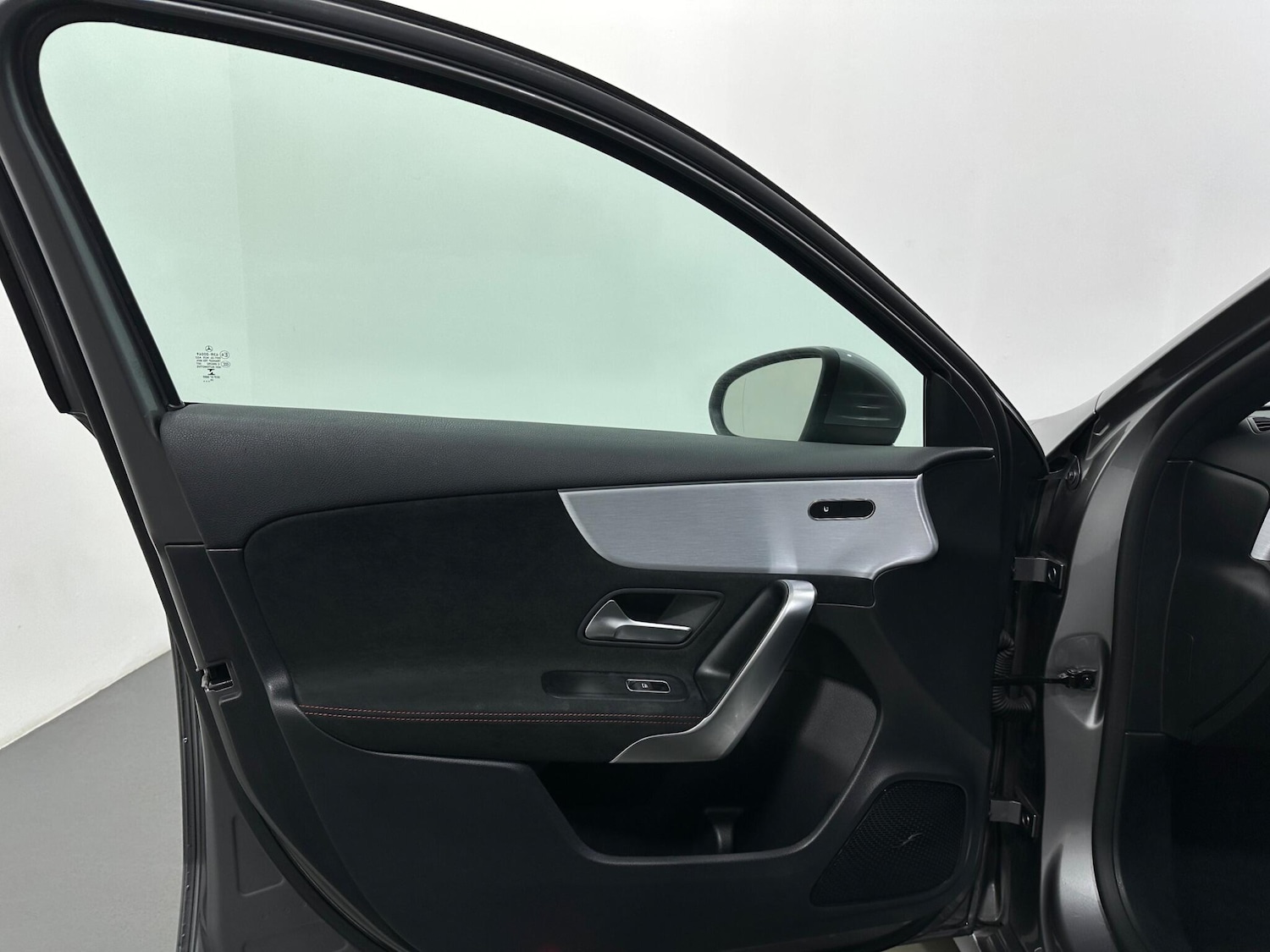 Used Mercedes-Benz A-Class 2020 for sale - 76965309: Photo 37