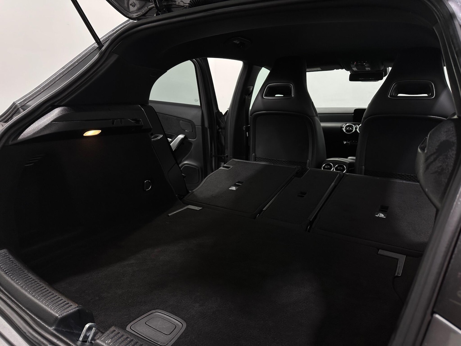 Used Mercedes-Benz A-Class 2020 for sale - 76965309: Photo 45