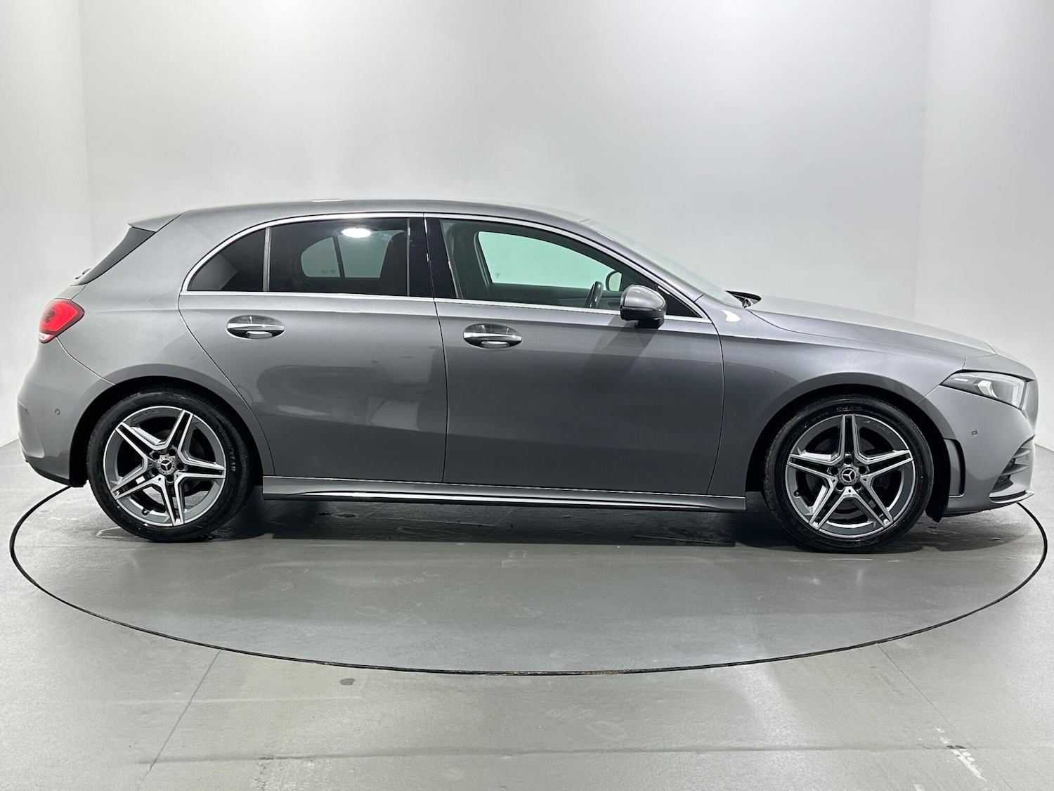 Used Mercedes-Benz A-Class 2020 for sale - 76965309: Photo 9