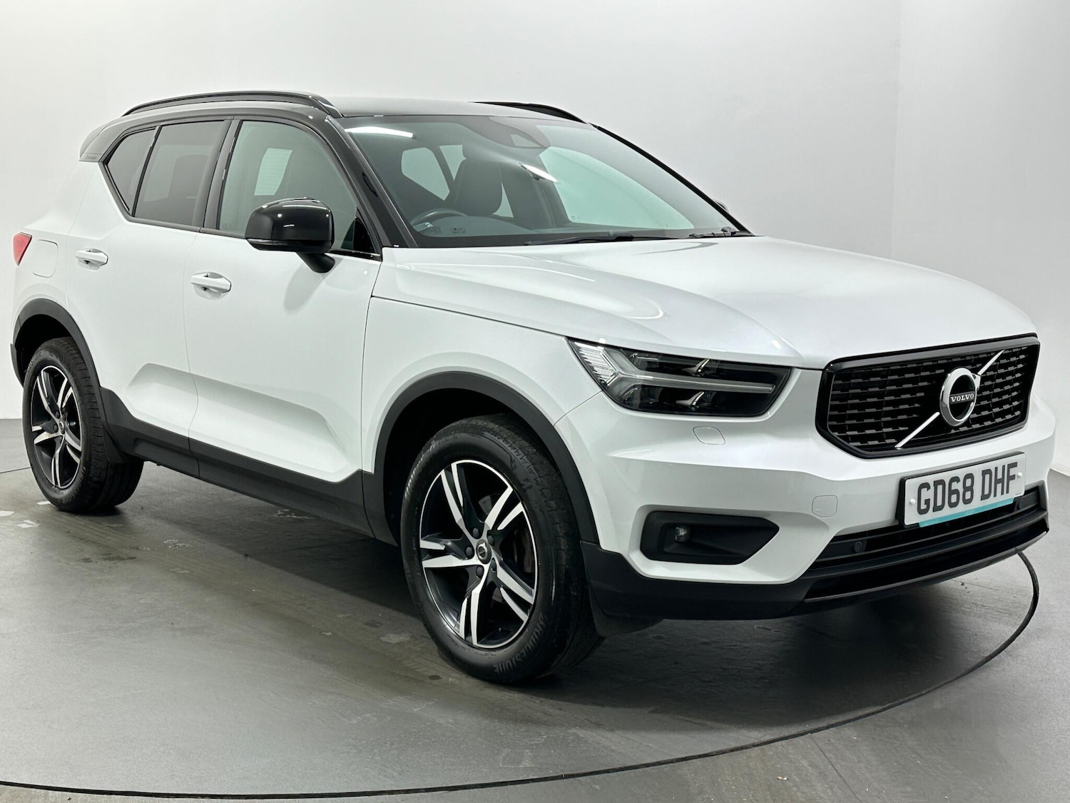 Used Volvo XC40 2019 for sale - 76878521: Photo 1