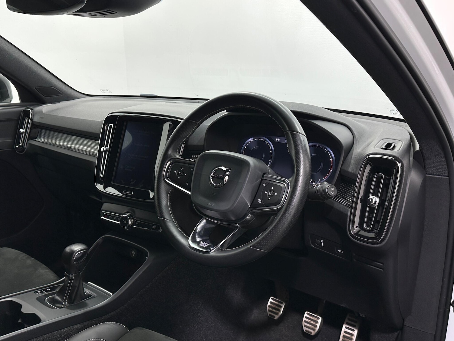 Used Volvo XC40 2019 for sale - 76878521: Photo 10