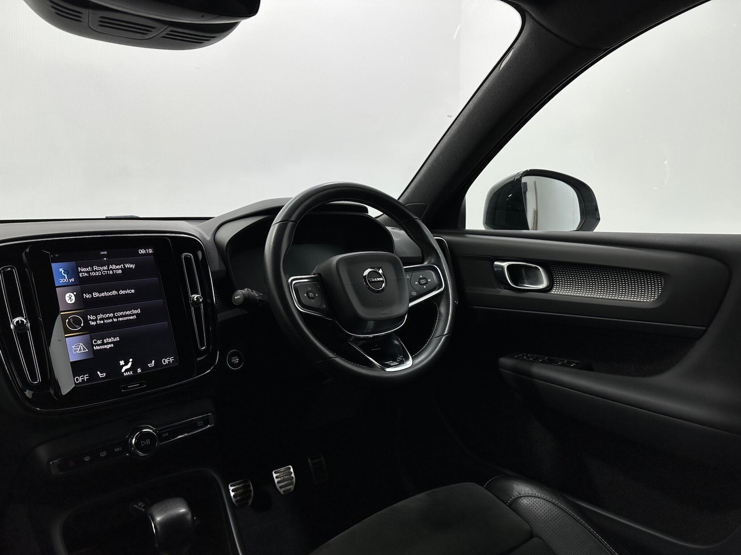 Used Volvo XC40 2019 for sale - 76878521: Photo 11