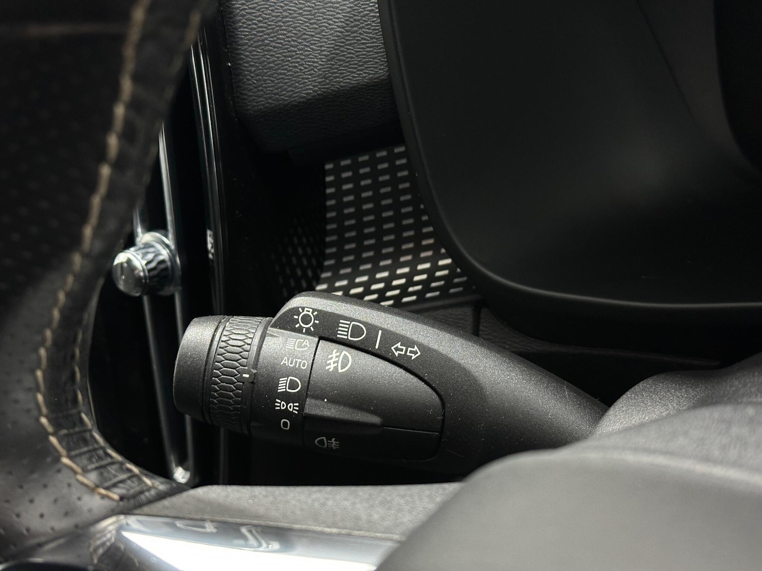 Used Volvo XC40 2019 for sale - 76878521: Photo 13