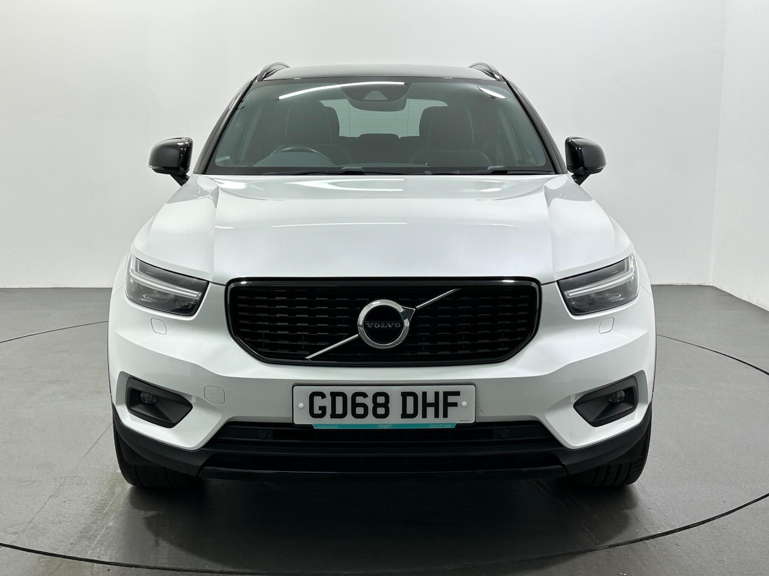 Used Volvo XC40 2019 for sale - 76878521: Photo 3