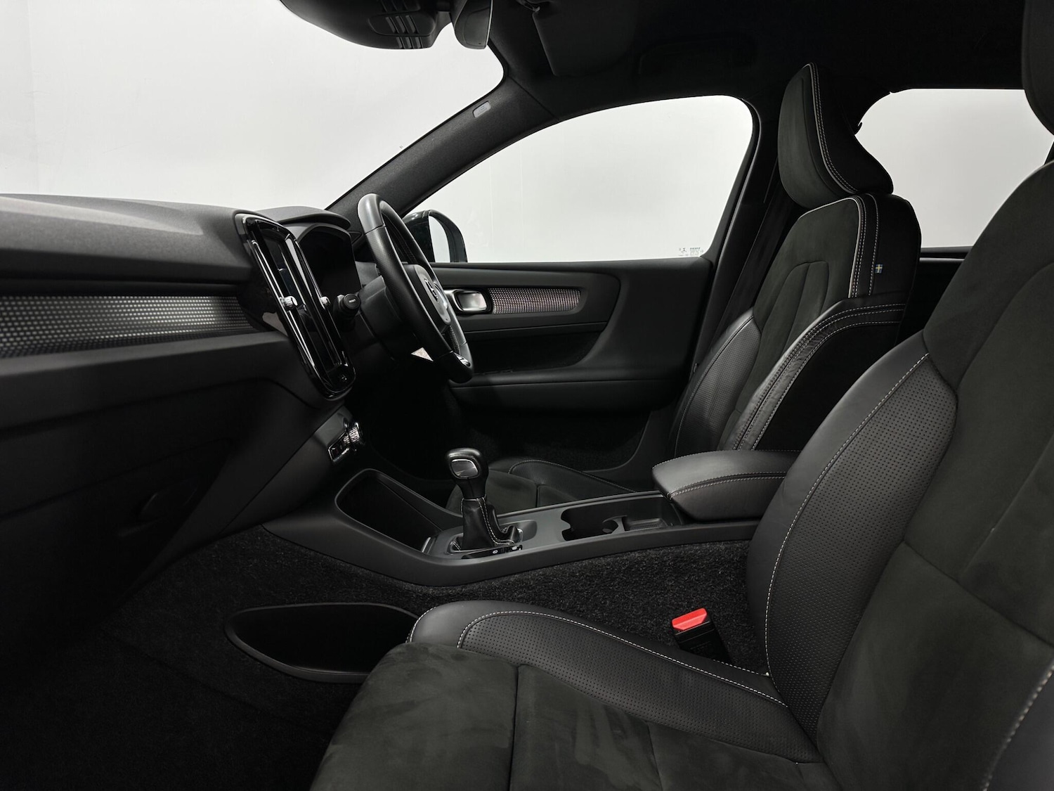 Used Volvo XC40 2019 for sale - 76878521: Photo 32