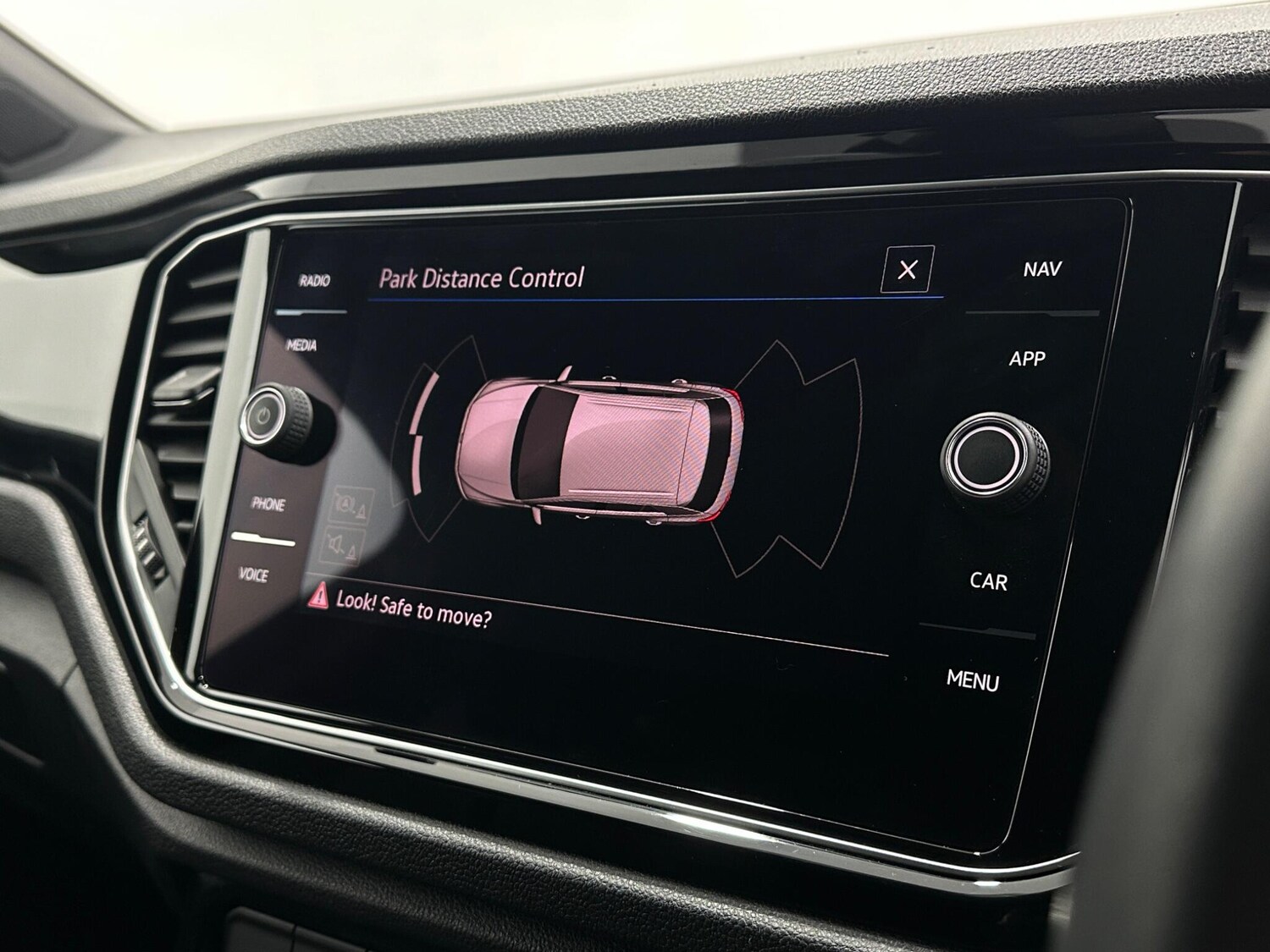 Used Volkswagen T-Roc for sale - 77497174: Photo 21