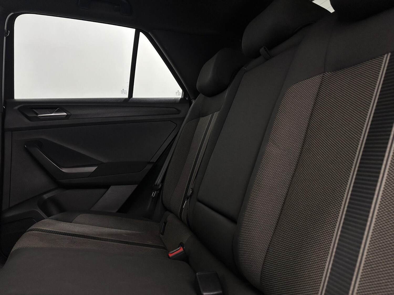 Used Volkswagen T-Roc for sale - 77497174: Photo 37