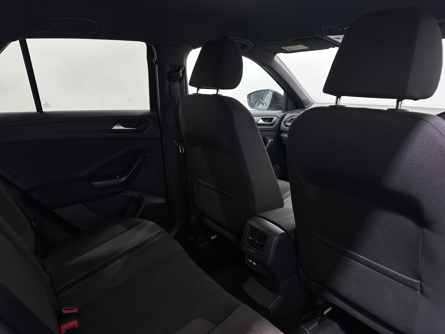 Used Volkswagen T-Roc for sale - 77497174: Photo 39