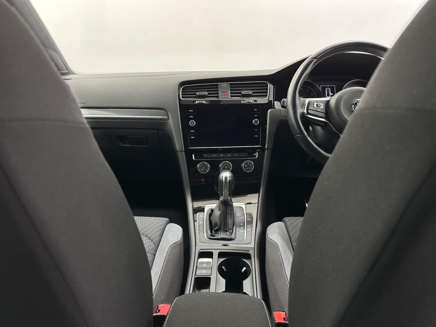 Used Volkswagen Golf 2018 for sale - 76878978: Photo 19