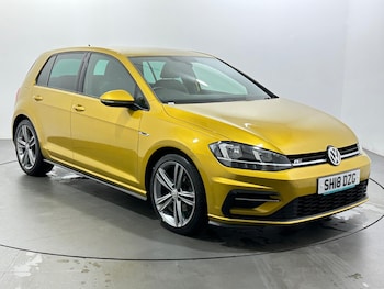 Used Volkswagen Golf 2018 for sale - 76878978: Photo