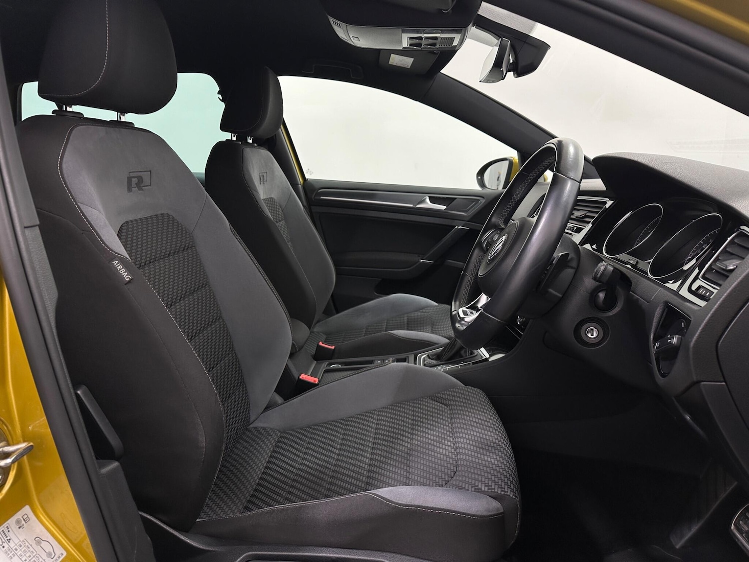 Used Volkswagen Golf 2018 for sale - 76878978: Photo 29