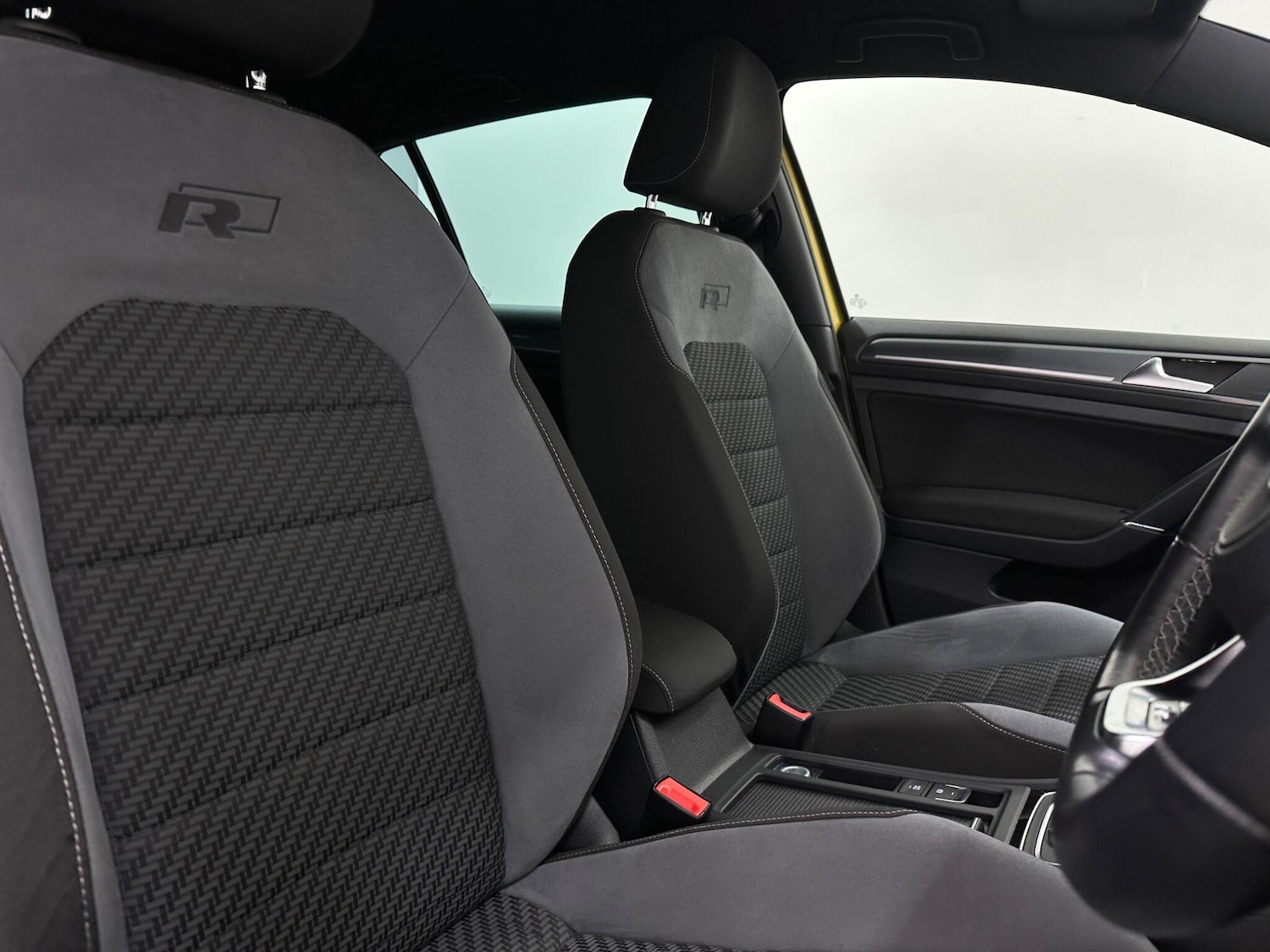 Used Volkswagen Golf 2018 for sale - 76878978: Photo 30