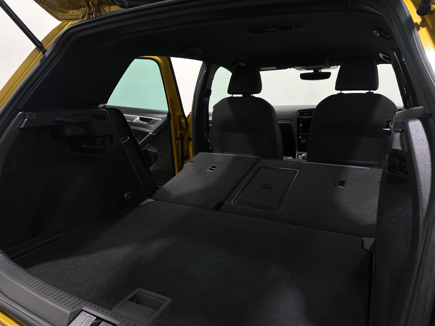 Used Volkswagen Golf 2018 for sale - 76878978: Photo 45