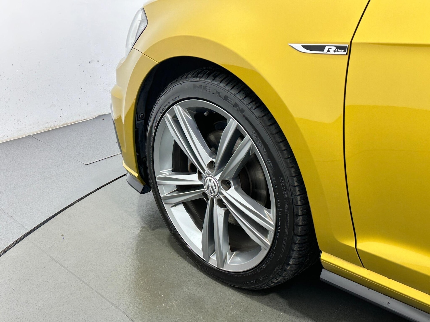 Used Volkswagen Golf 2018 for sale - 76878978: Photo 51