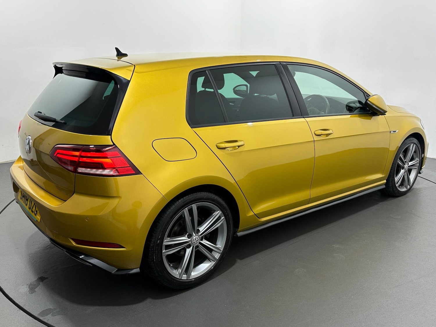 Used Volkswagen Golf 2018 for sale - 76878978: Photo 52