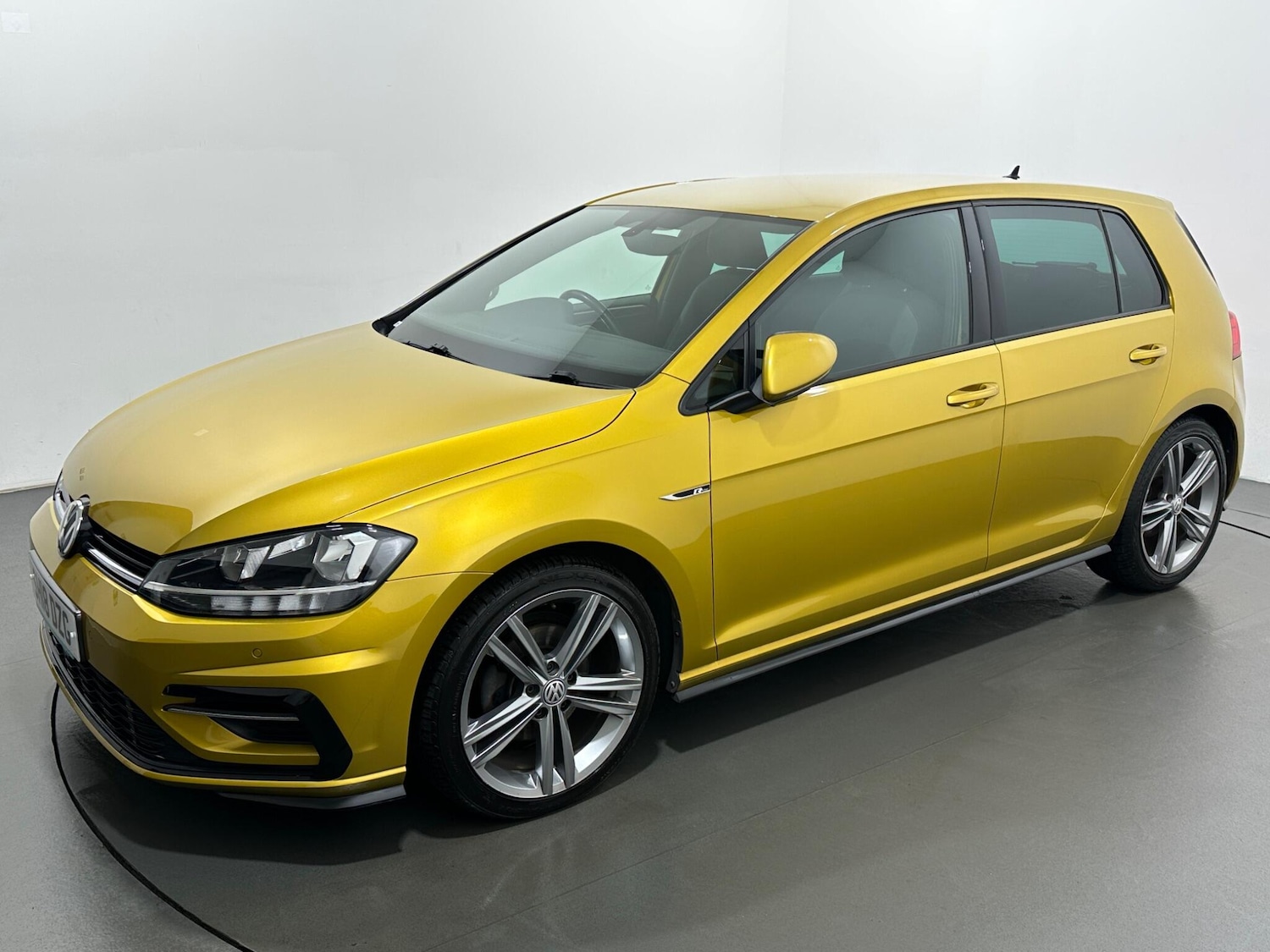 Used Volkswagen Golf 2018 for sale - 76878978: Photo 54