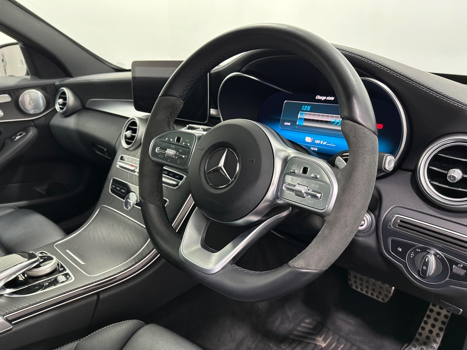 Used Mercedes-Benz C Class 2021 for sale - 76878987: Photo 10