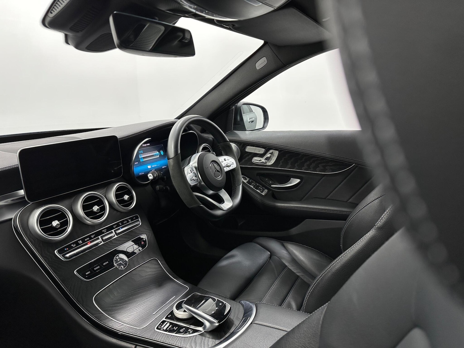 Used Mercedes-Benz C Class 2021 for sale - 76878987: Photo 30