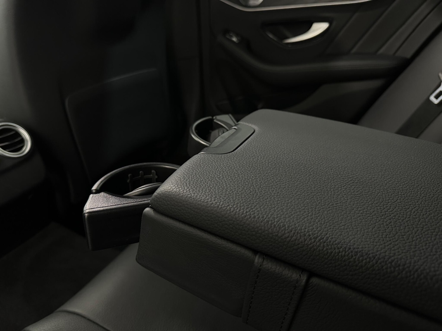 Used Mercedes-Benz C Class 2021 for sale - 76878987: Photo 41