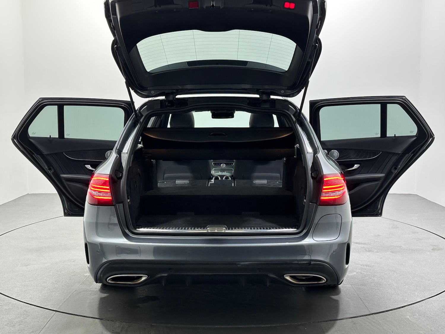 Used Mercedes-Benz C Class 2021 for sale - 76878987: Photo 46