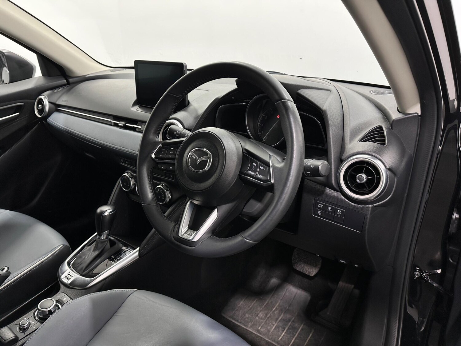 Used Mazda Mazda2 for sale - 77704621: Photo 11