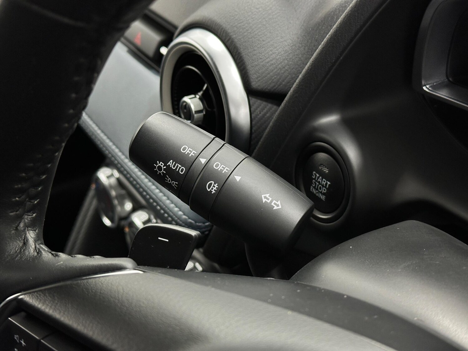 Used Mazda Mazda2 for sale - 77704621: Photo 14