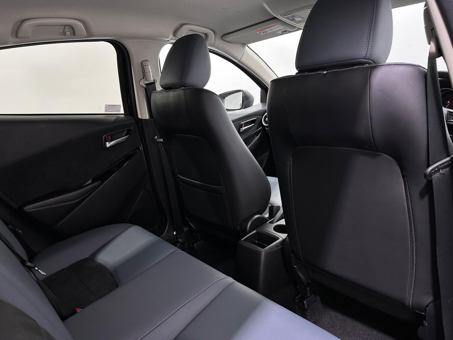 Used Mazda Mazda2 for sale - 77704621: Photo 41