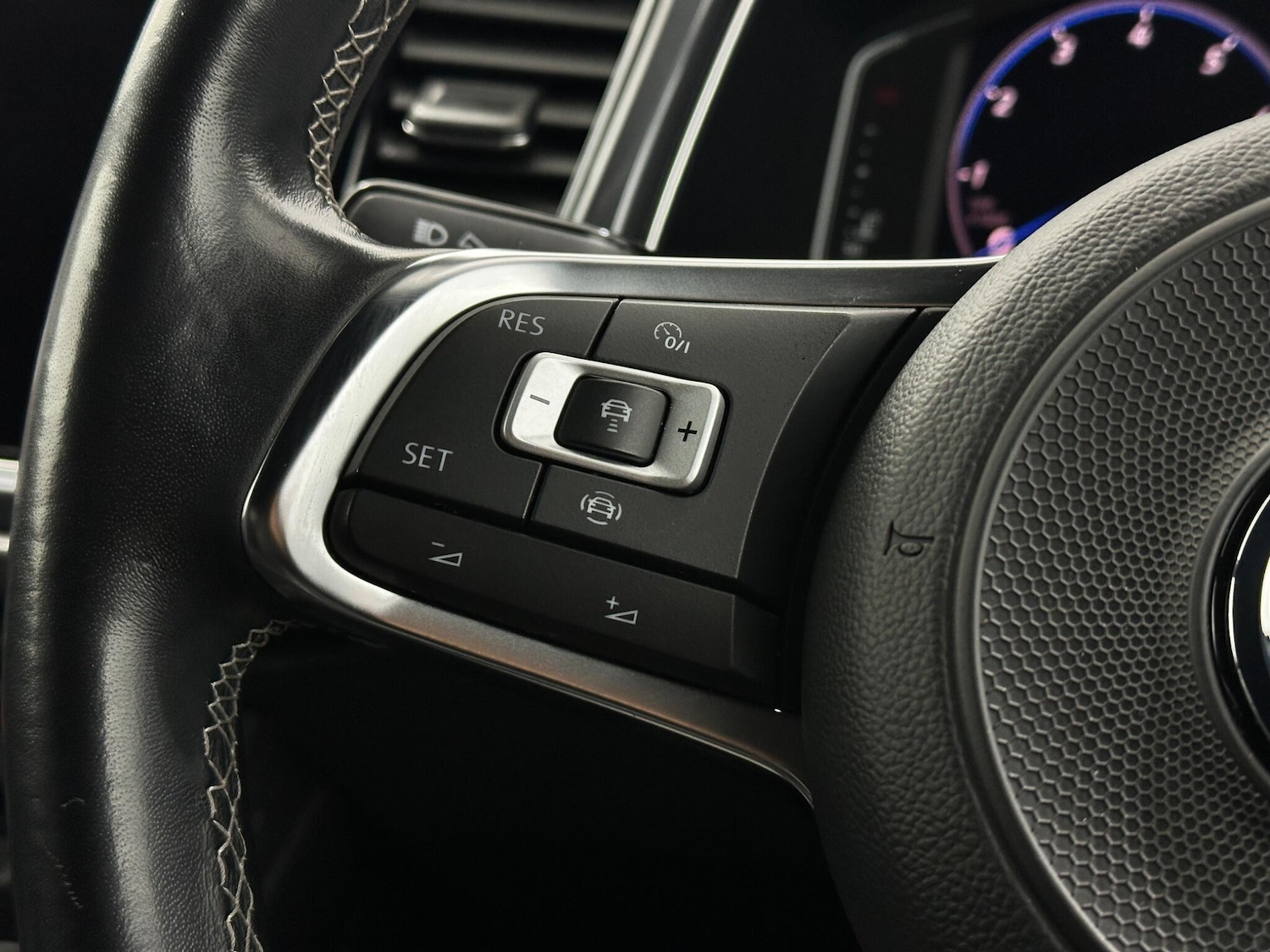 Used Volkswagen T-Roc 2020 for sale - 77646869: Photo 14