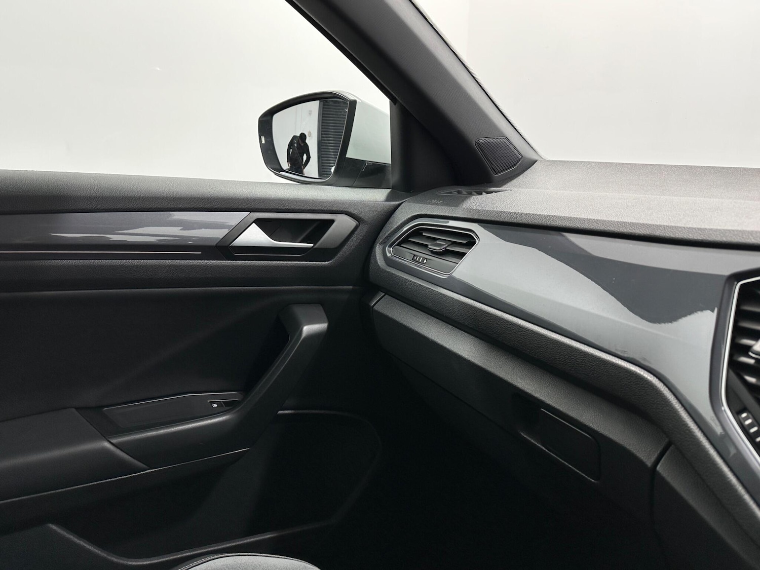 Used Volkswagen T-Roc 2020 for sale - 77646869: Photo 27