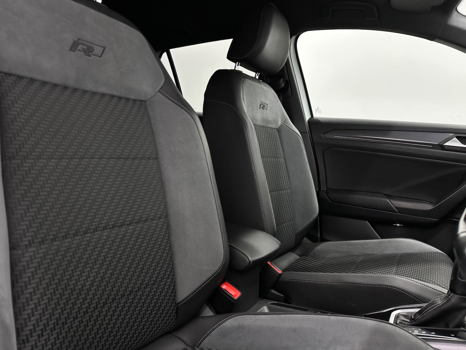 Used Volkswagen T-Roc 2020 for sale - 77646869: Photo 32