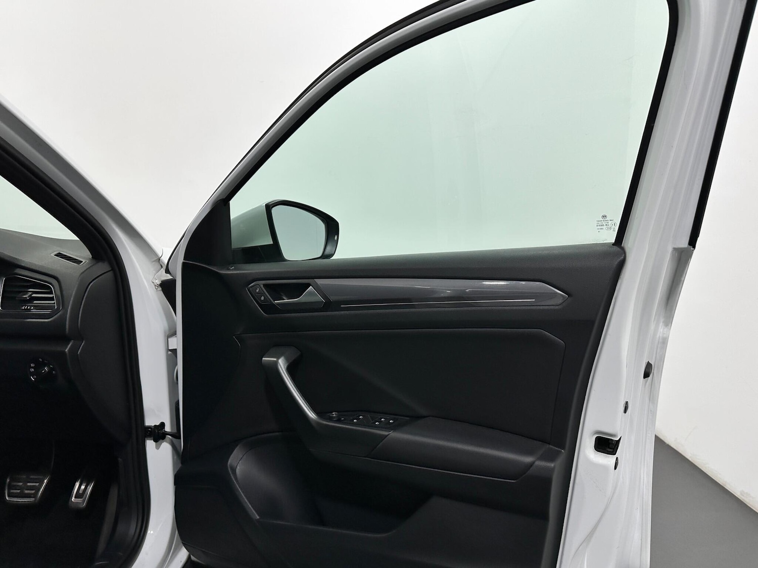 Used Volkswagen T-Roc 2020 for sale - 77646869: Photo 34