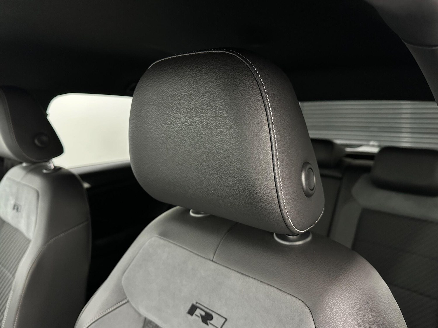 Used Volkswagen T-Roc 2020 for sale - 77646869: Photo 37