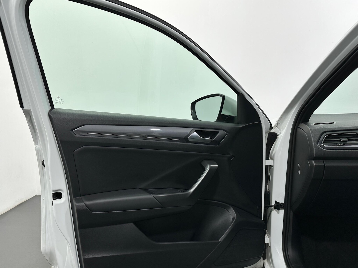 Used Volkswagen T-Roc 2020 for sale - 77646869: Photo 38