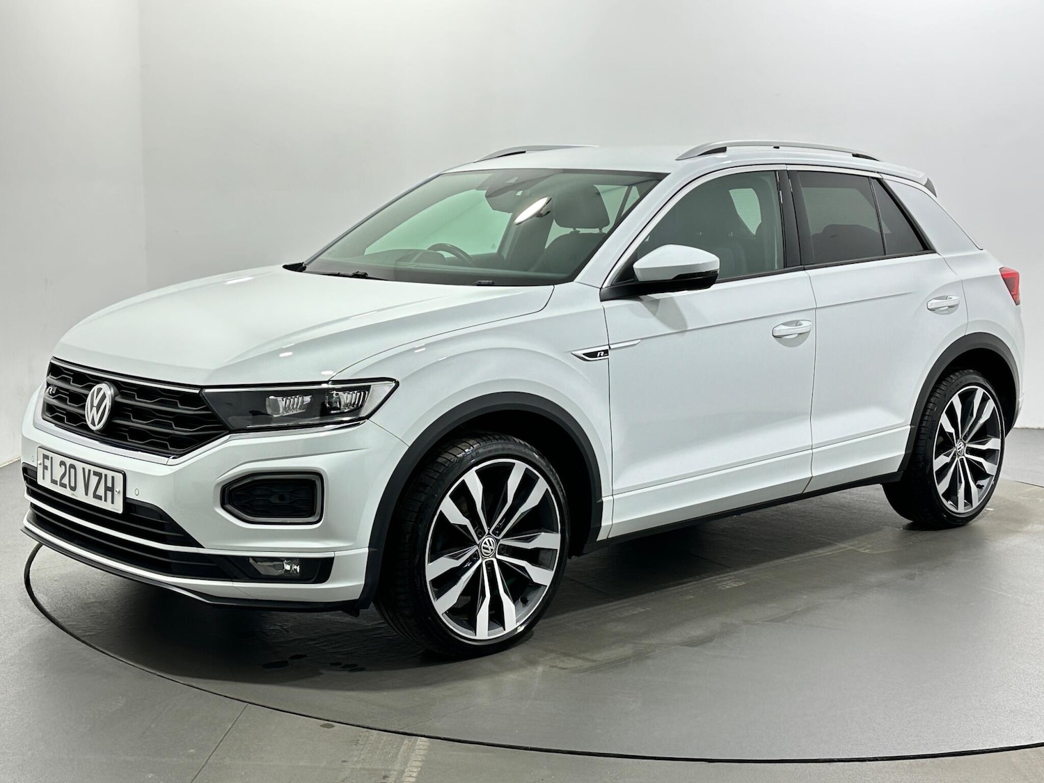 Used Volkswagen T-Roc 2020 for sale - 77646869: Photo 4