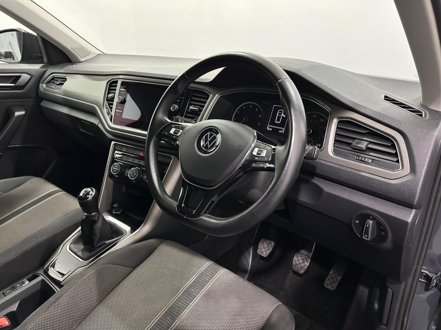 Used Volkswagen T-Roc 2021 for sale - 77838477: Photo 10