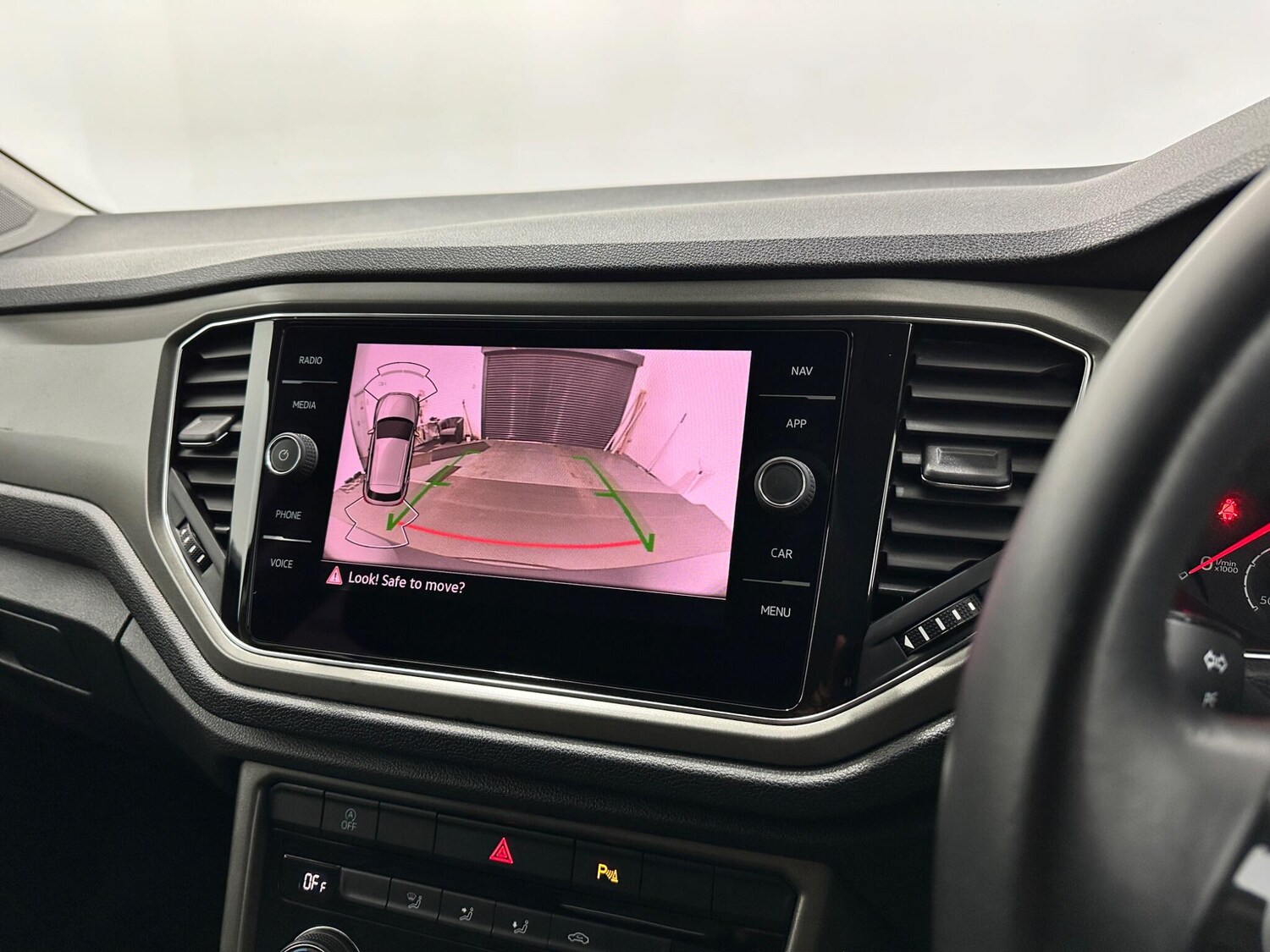 Used Volkswagen T-Roc 2021 for sale - 77838477: Photo 22