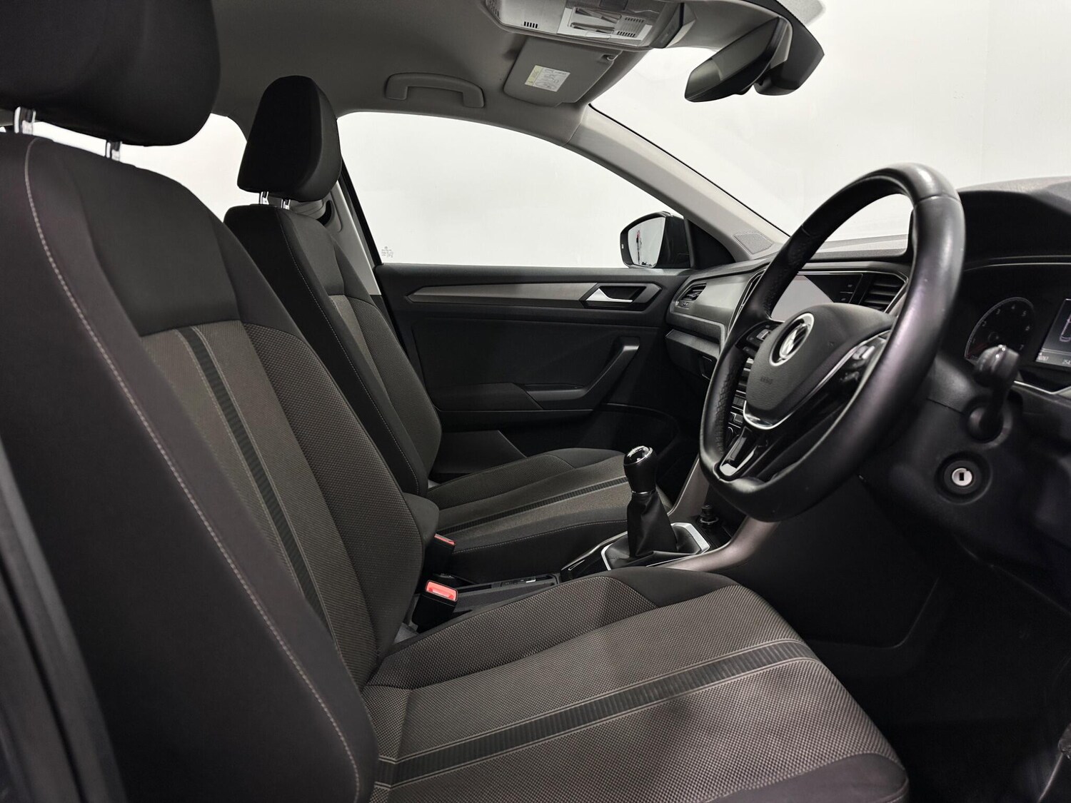 Used Volkswagen T-Roc 2021 for sale - 77838477: Photo 32