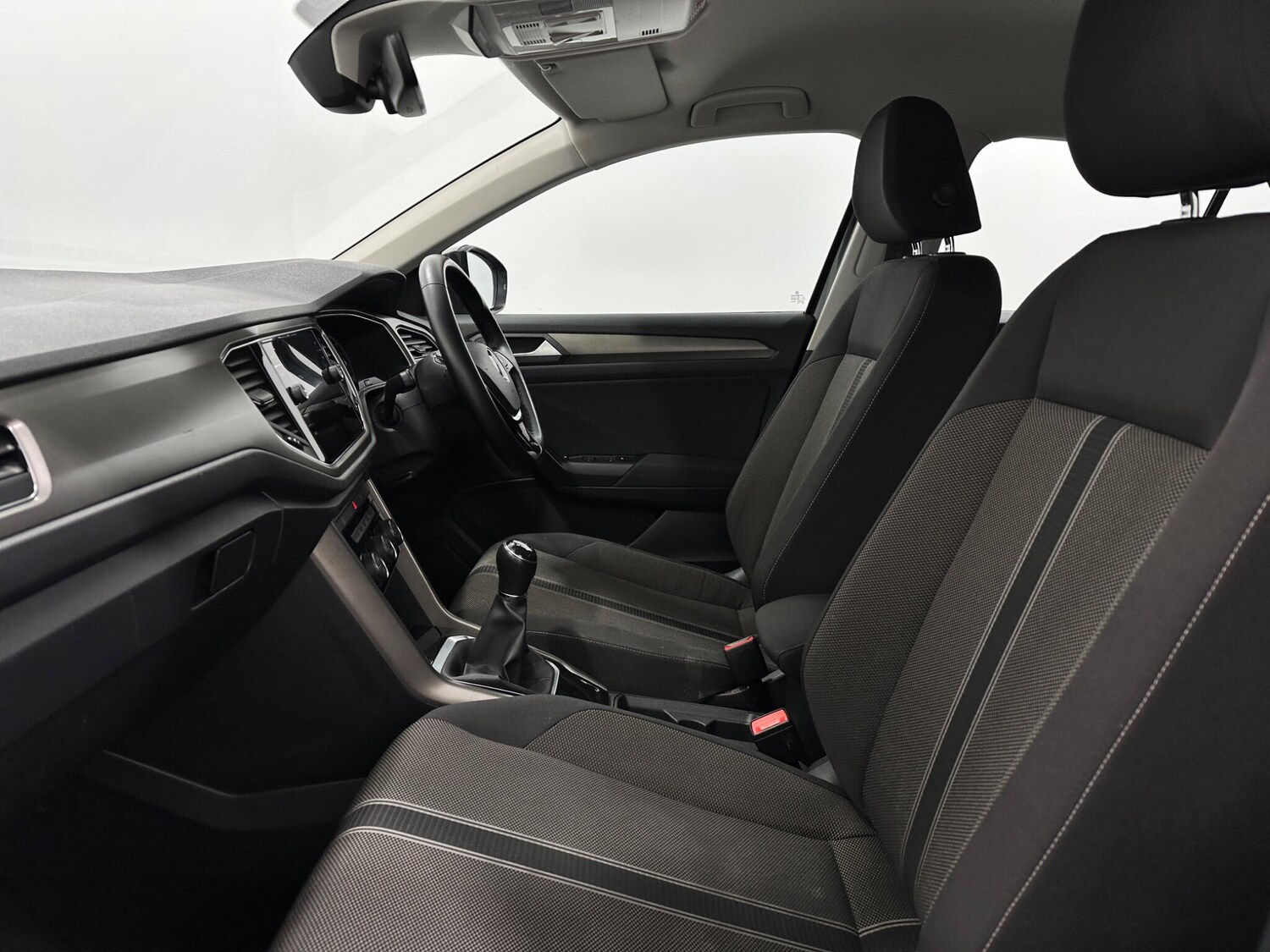 Used Volkswagen T-Roc 2021 for sale - 77838477: Photo 35