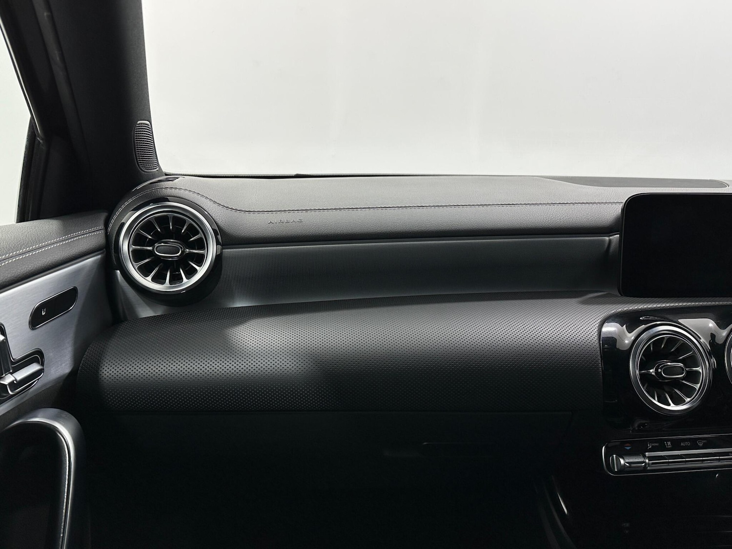 Used Mercedes-Benz A-Class 2021 for sale - 77202932: Photo 30