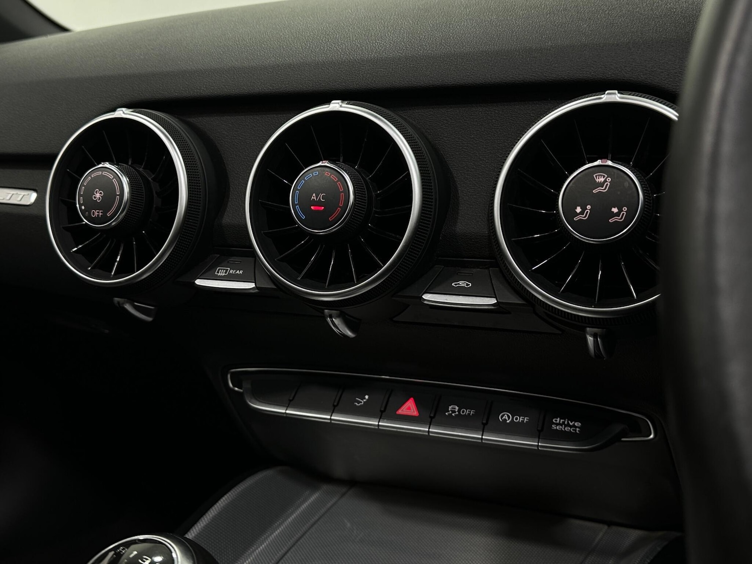 Used Audi TT 2015 for sale - 76878827: Photo 22