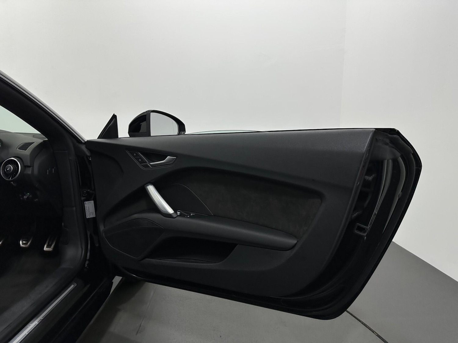 Used Audi TT 2015 for sale - 76878827: Photo 31