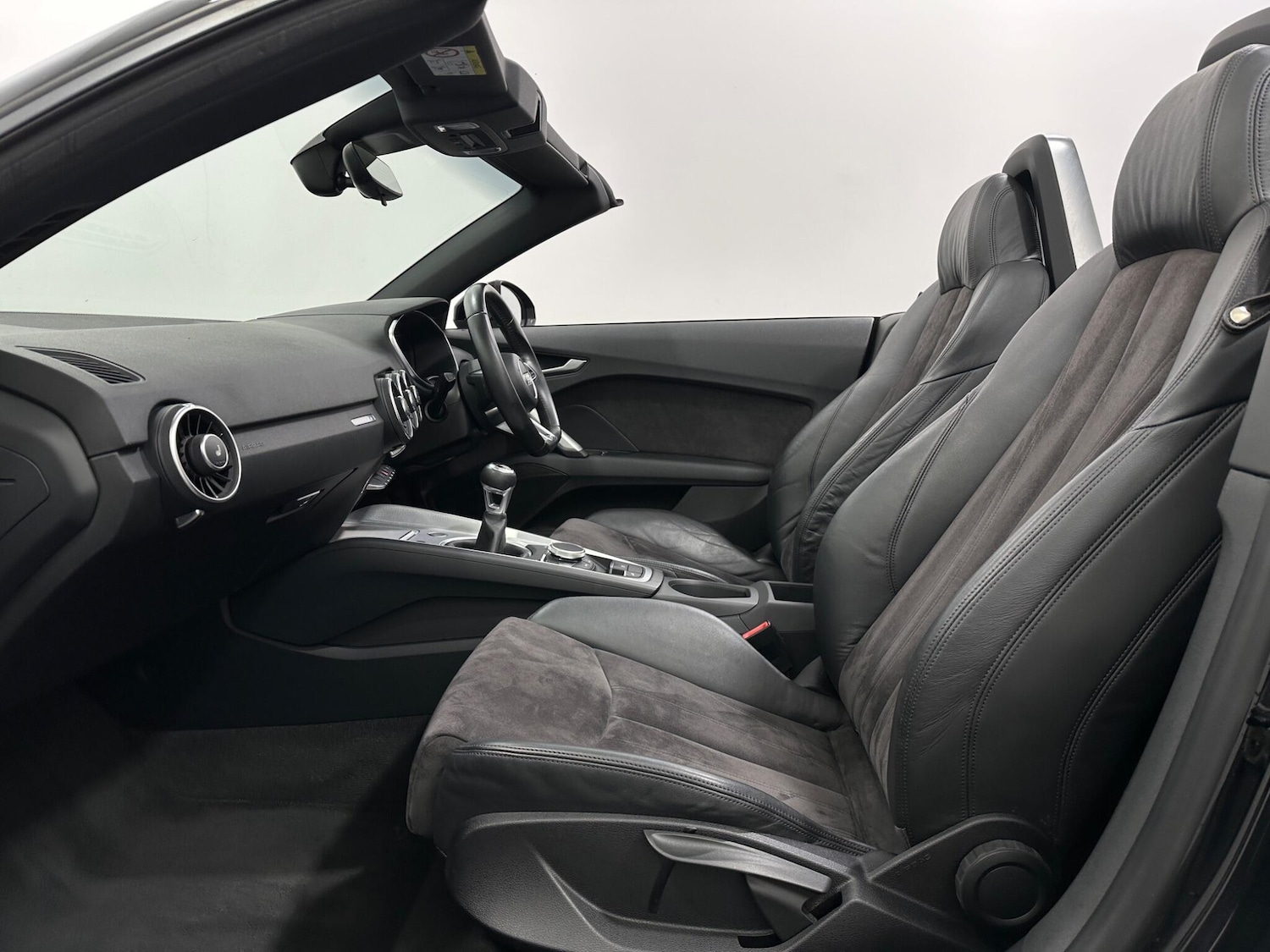 Used Audi TT 2015 for sale - 76878827: Photo 32