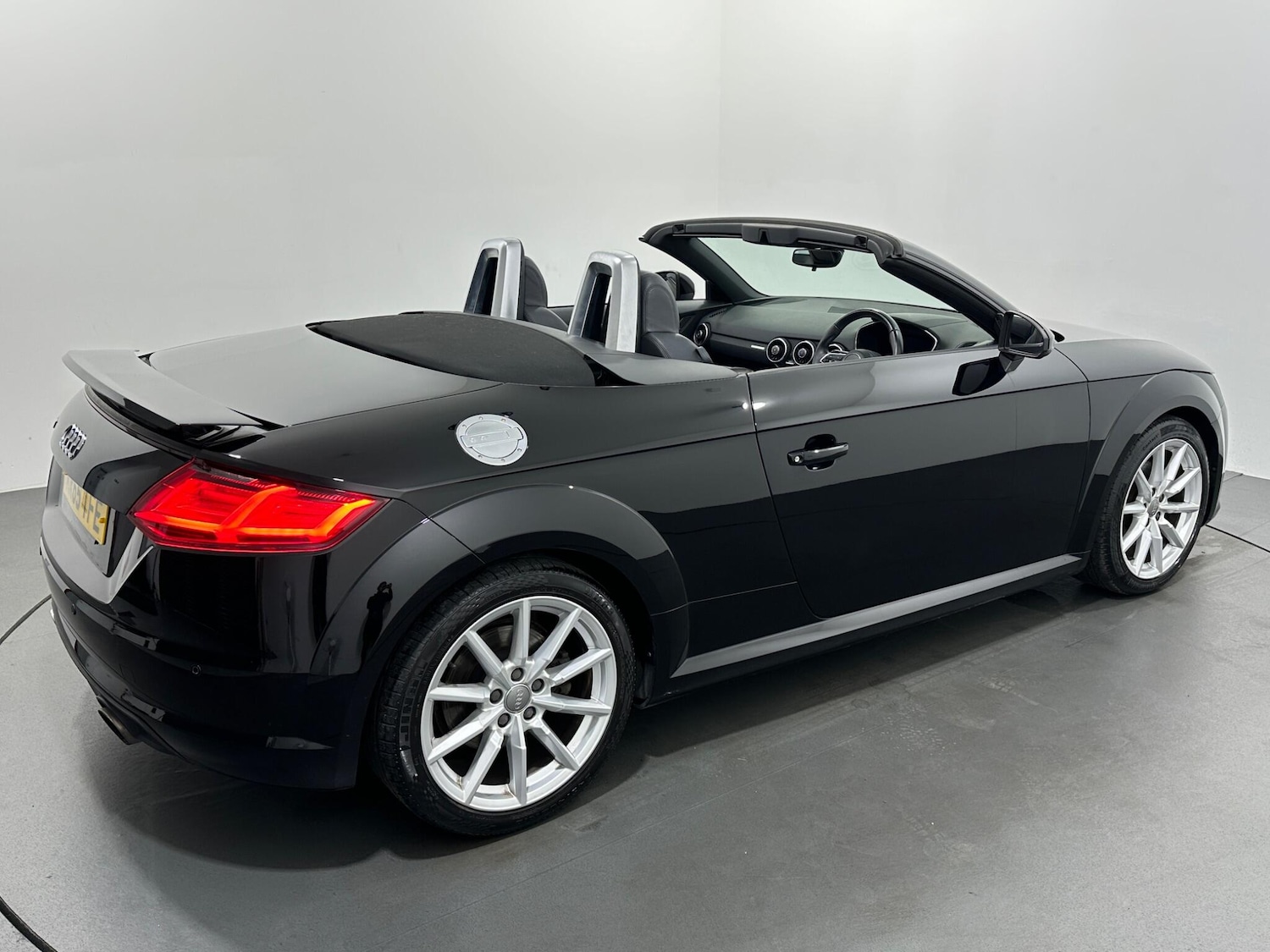 Used Audi TT 2015 for sale - 76878827: Photo 41