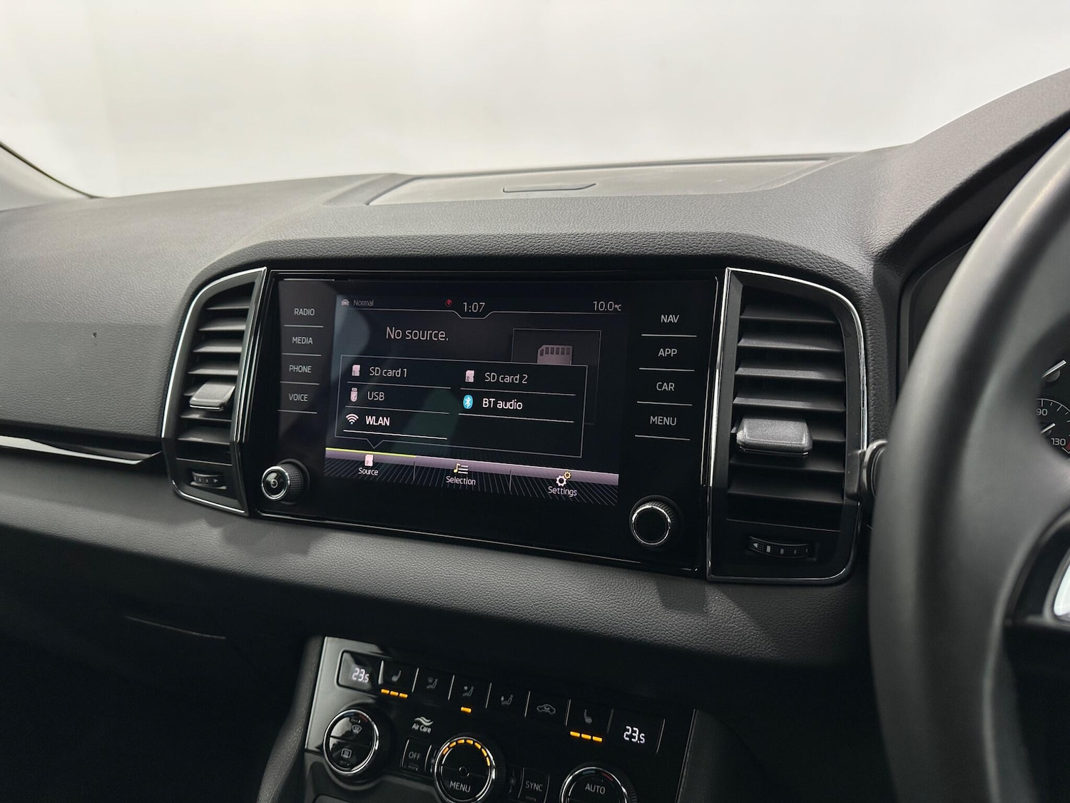 Used Skoda Karoq for sale - 77190408: Photo 23