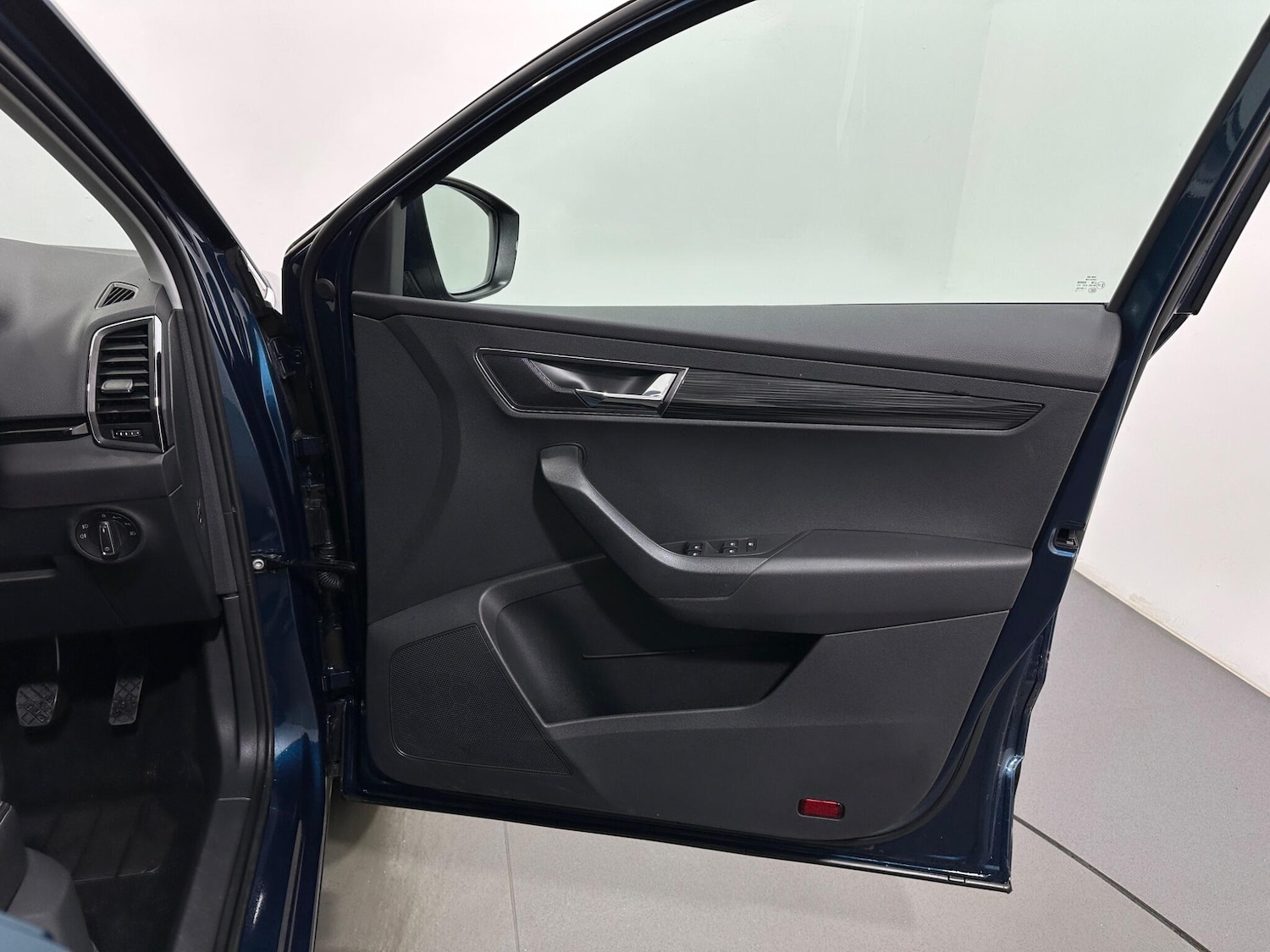 Used Skoda Karoq for sale - 77190408: Photo 30